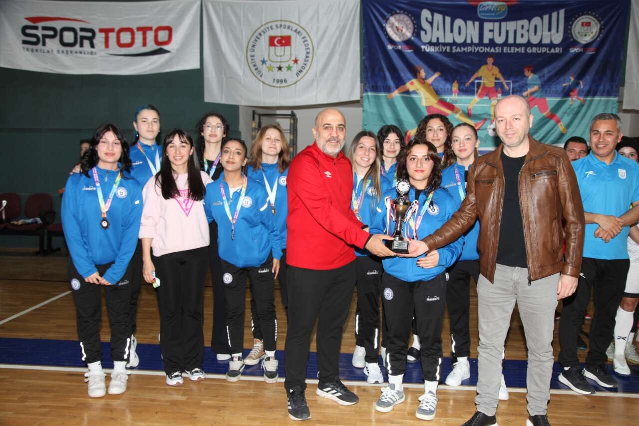 MSKÜ Kadın Futsal Takımı ÜNİLİG Şampiyonu Oldu 1
